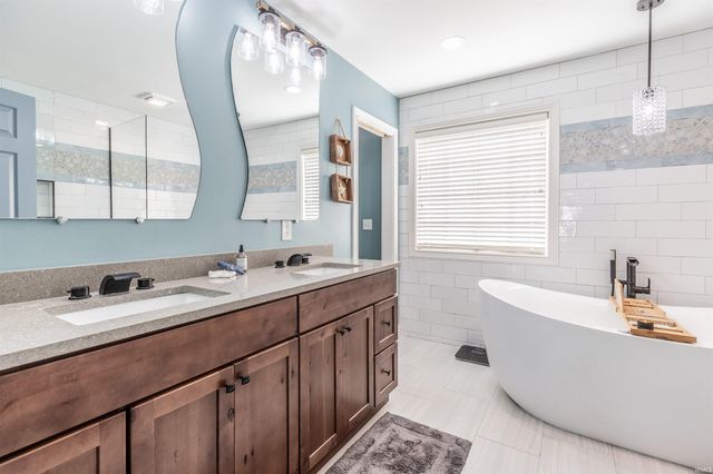 8994 Calvin Circle, Newburgh, IN 47630