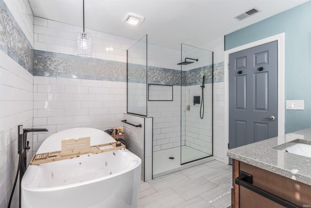 8994 Calvin Circle, Newburgh, IN 47630