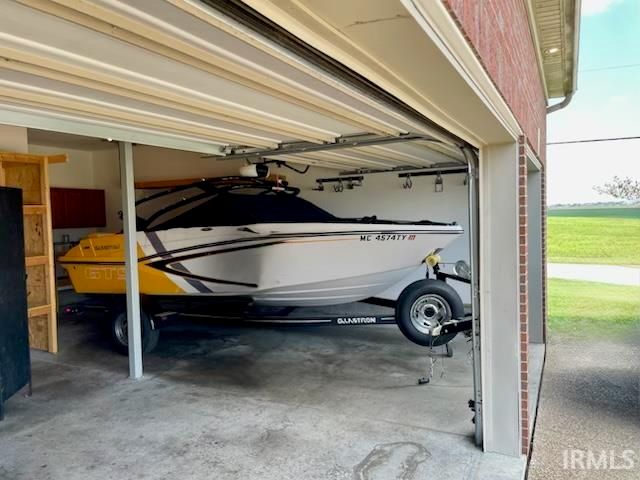 8994 Calvin Circle, Newburgh, IN 47630