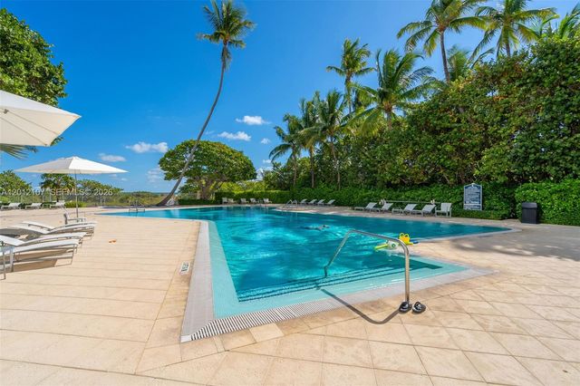 200 Ocean Lane Dr 407, Key Biscayne, FL 33149
