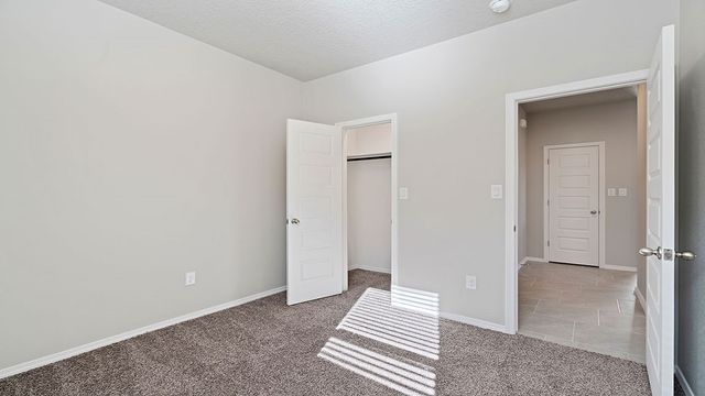 4237 Via De Ventura, Santa Fe, NM 87507