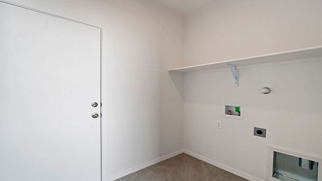 4237 Via De Ventura, Santa Fe, NM 87507