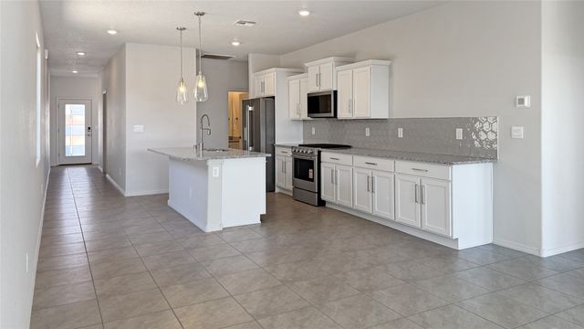 4237 Via De Ventura, Santa Fe, NM 87507