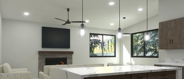 6532 W CONSTANTINE LN, Rathdrum, ID 83858