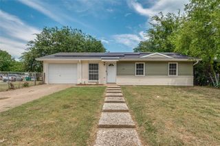 119 Halifax Drive, Cedar Hill, TX 75104