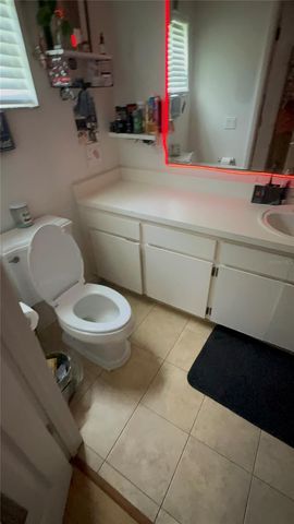 8727 N 26TH STREET, Tampa, FL 33604