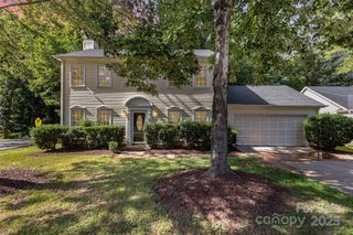 2801 Dellinger Drive, Charlotte, NC 28269