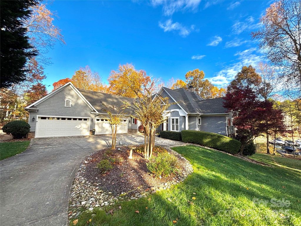 119 Whaling Lane, Mooresville, NC 28117