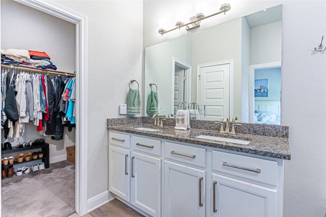 3204 Burnside CIR, Lago Vista, TX 78645