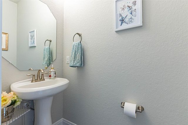 3204 Burnside CIR, Lago Vista, TX 78645