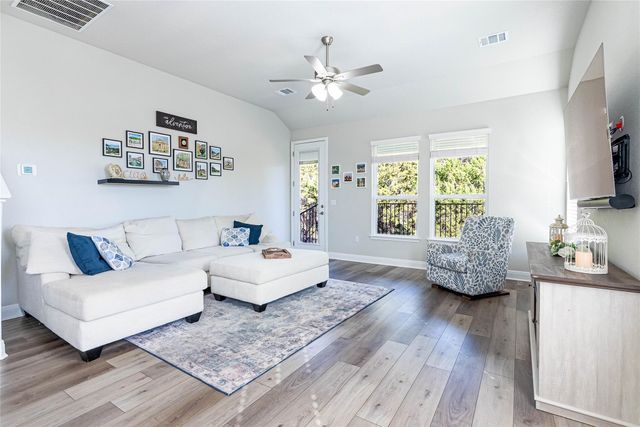 3204 Burnside CIR, Lago Vista, TX 78645