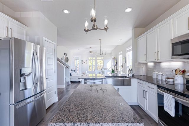 3204 Burnside CIR, Lago Vista, TX 78645