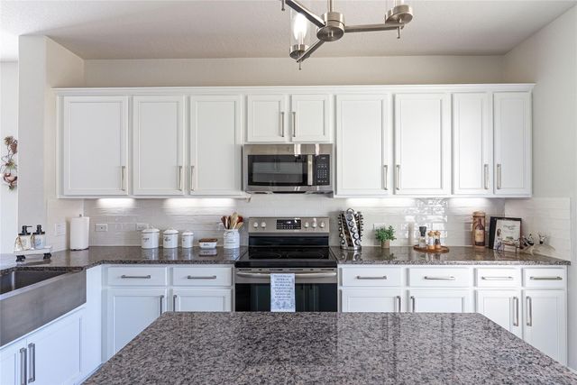 3204 Burnside CIR, Lago Vista, TX 78645