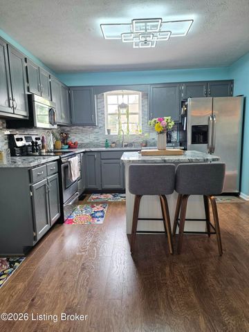 200 Greenleaf Dr, Elizabethtown, KY 42701