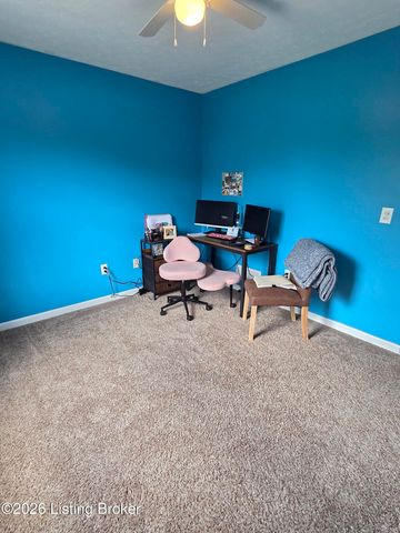 200 Greenleaf Dr, Elizabethtown, KY 42701