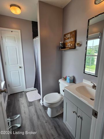 200 Greenleaf Dr, Elizabethtown, KY 42701