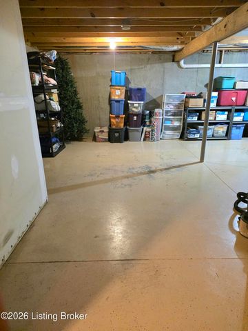 200 Greenleaf Dr, Elizabethtown, KY 42701