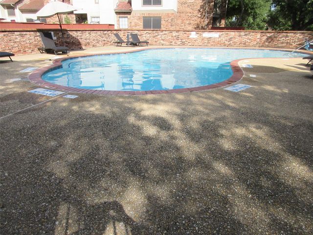 917 Turtle Cove 138, Irving, TX 75060