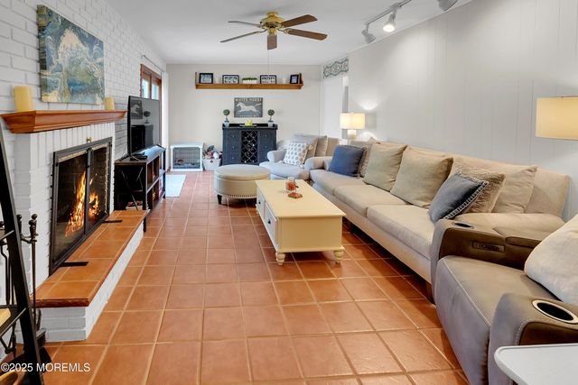 119 Sandspring Drive, Eatontown, NJ 07724