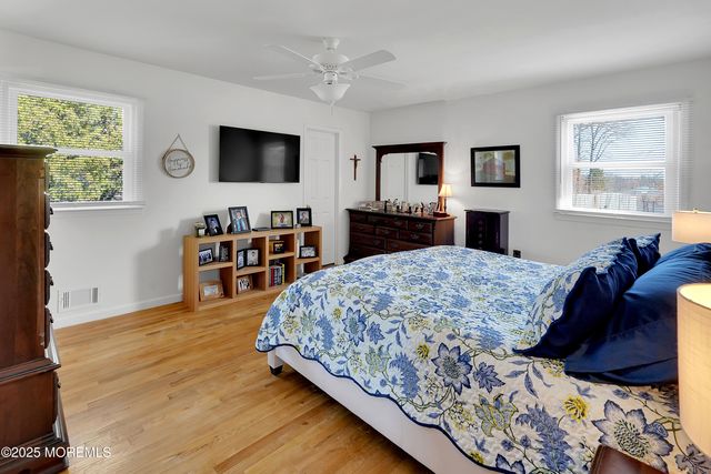 119 Sandspring Drive, Eatontown, NJ 07724