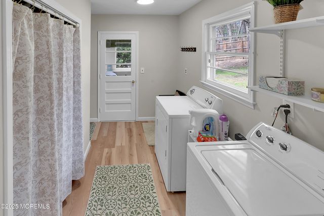 119 Sandspring Drive, Eatontown, NJ 07724