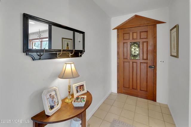 119 Sandspring Drive, Eatontown, NJ 07724