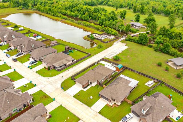 317 Highland Oaks Ave, Gray, LA 70359