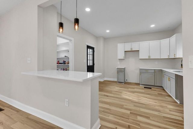 2816 Lafayette Street, St Joseph, MO 64507