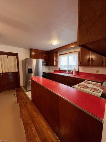 605 Jefferson ST, Suffolk, VA 23434