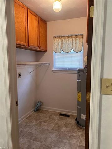 605 Jefferson ST, Suffolk, VA 23434