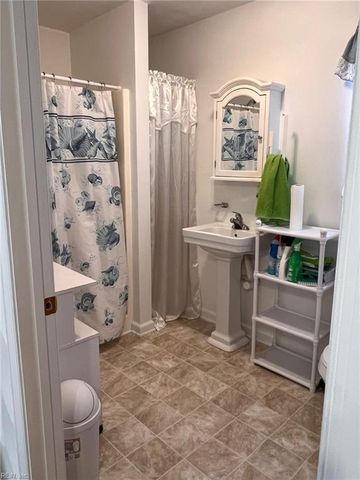 605 Jefferson ST, Suffolk, VA 23434