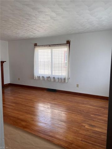 605 Jefferson ST, Suffolk, VA 23434