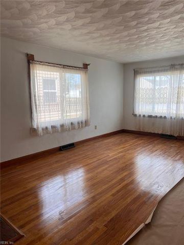 605 Jefferson ST, Suffolk, VA 23434