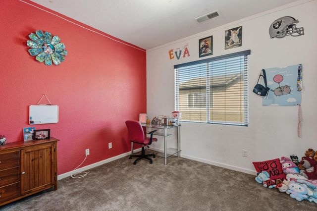 7374 E Giavanna Avenue, Fresno, CA 93737