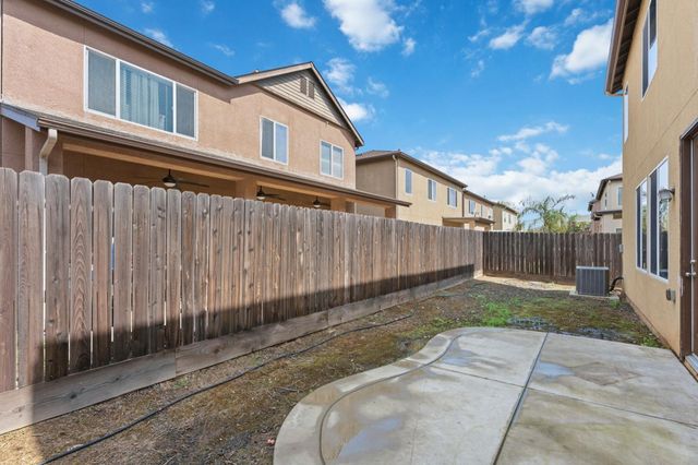 7374 E Giavanna Avenue, Fresno, CA 93737