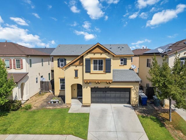 7374 E Giavanna Avenue, Fresno, CA 93737