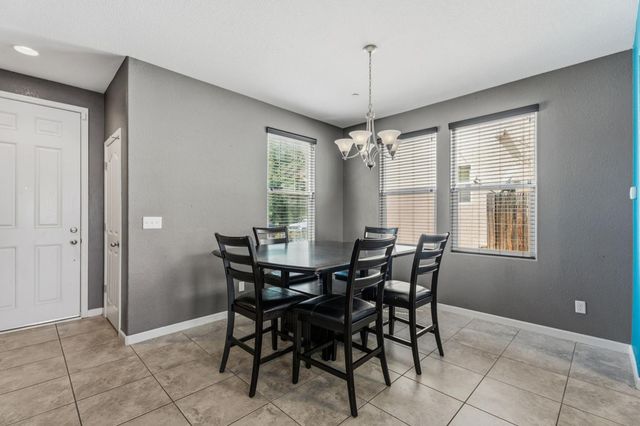 7374 E Giavanna Avenue, Fresno, CA 93737