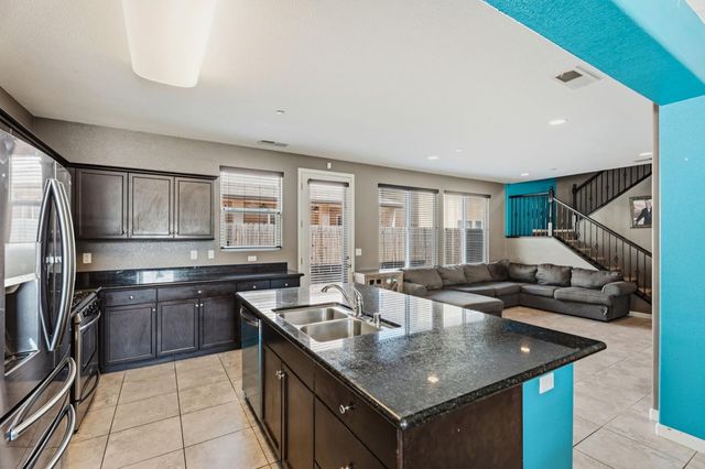 7374 E Giavanna Avenue, Fresno, CA 93737