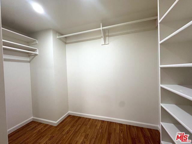 433 S Manhattan Place 112, Los Angeles, CA 90020