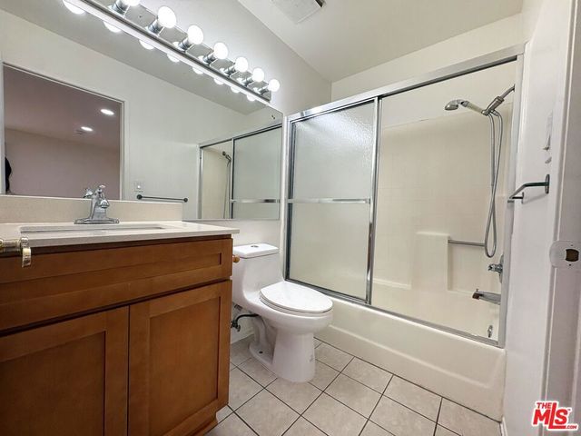 433 S Manhattan Place 112, Los Angeles, CA 90020