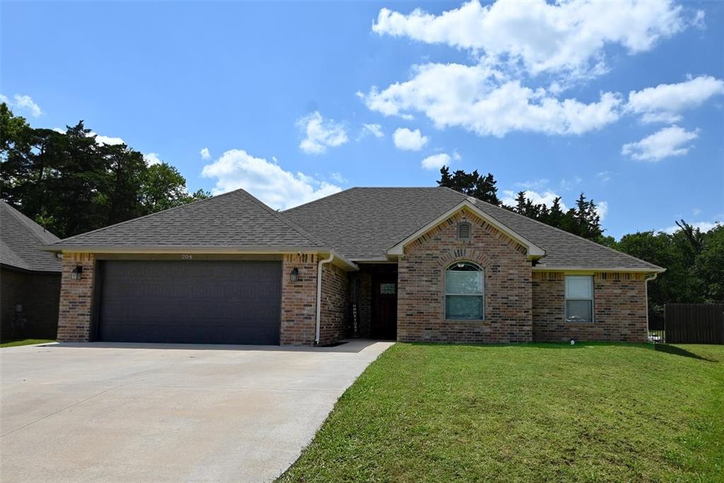 204 N Boardwalk Street, Stillwater, OK 74075