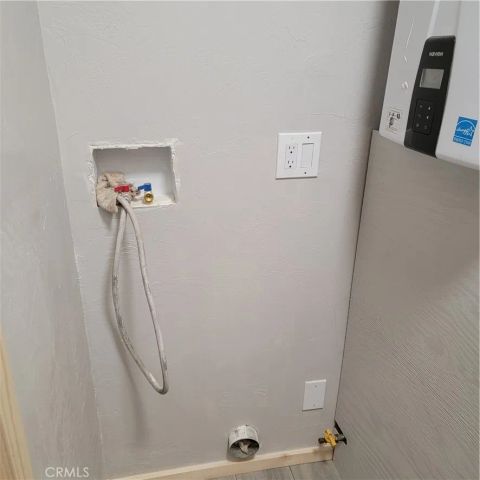 221 Imperial, Sugarloaf, CA 92386