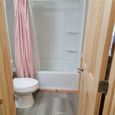 221 Imperial, Sugarloaf, CA 92386