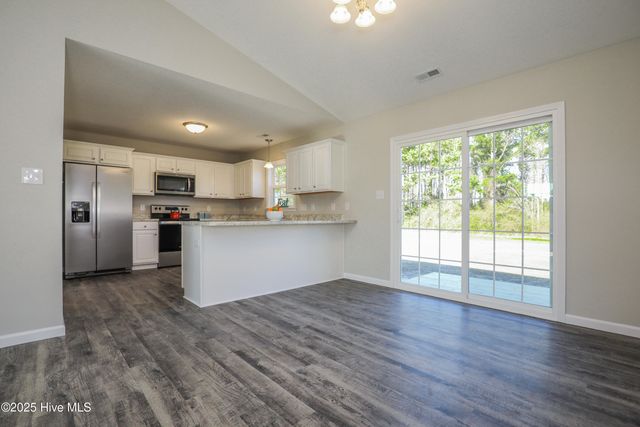 126 Buckskin Drive, Pollocksville, NC 28573