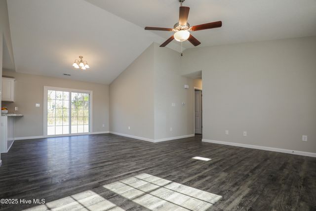 126 Buckskin Drive, Pollocksville, NC 28573