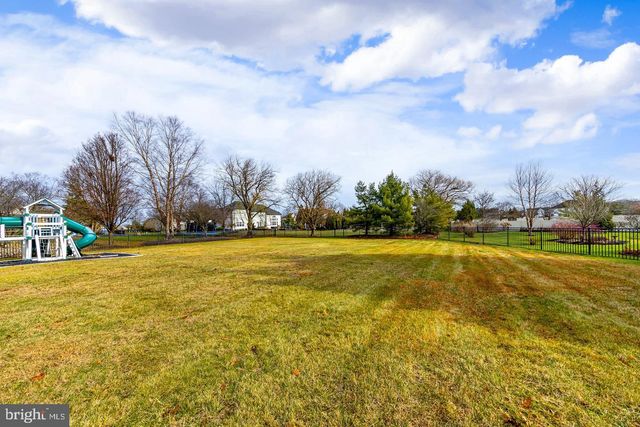 10 MORNING GLORY CIR, Mullica Hill, NJ 08062
