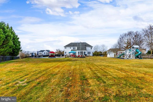 10 MORNING GLORY CIR, Mullica Hill, NJ 08062