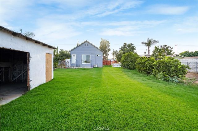 10803 Larch, Bloomington, CA 92316