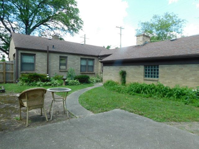 1421 Parkview Avenue, Rockford, IL 61107