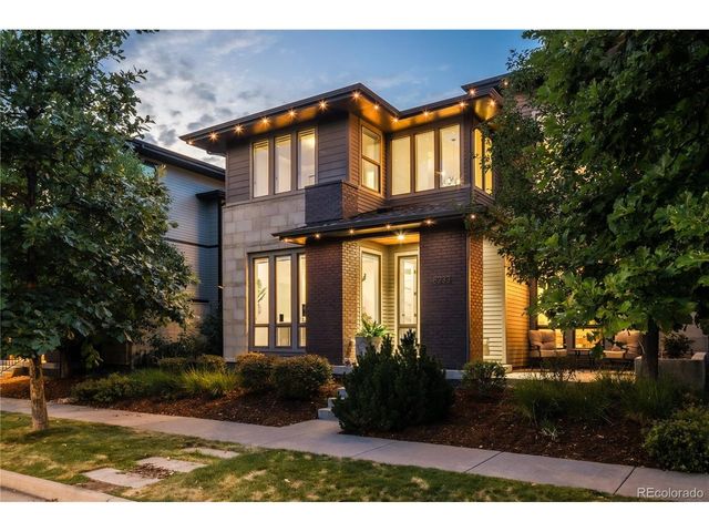 8233 Beekman Pl, Denver, CO 80238